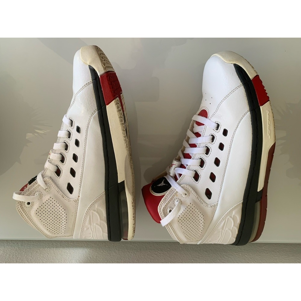 Size 9 - Jordan Ol' School White - Picture 8 of 15